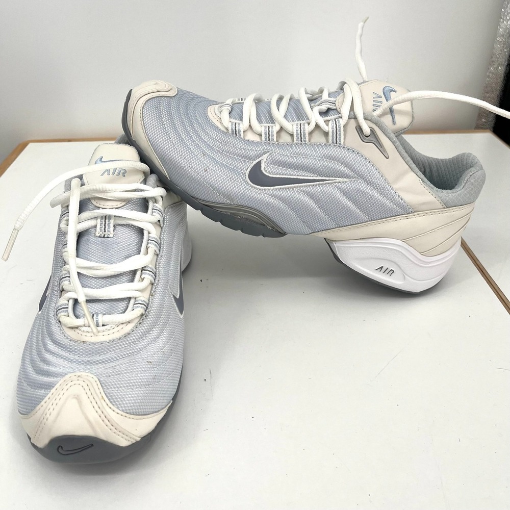Vintage 2004 Nike Air Versatility Baby Blue Size 9 Women's Sneakers‎ Y2K